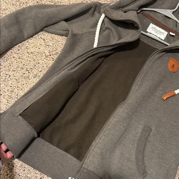 Wanakome grey womens full zip. size Medium. - Picture 6 of 9